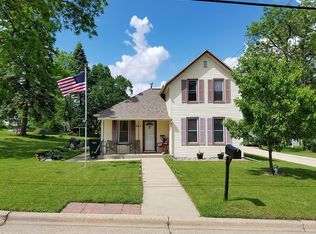 243 W 15th St, Saint Charles, MN 55972