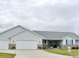 941 Whimbrel Way, Pulaski, WI 54162