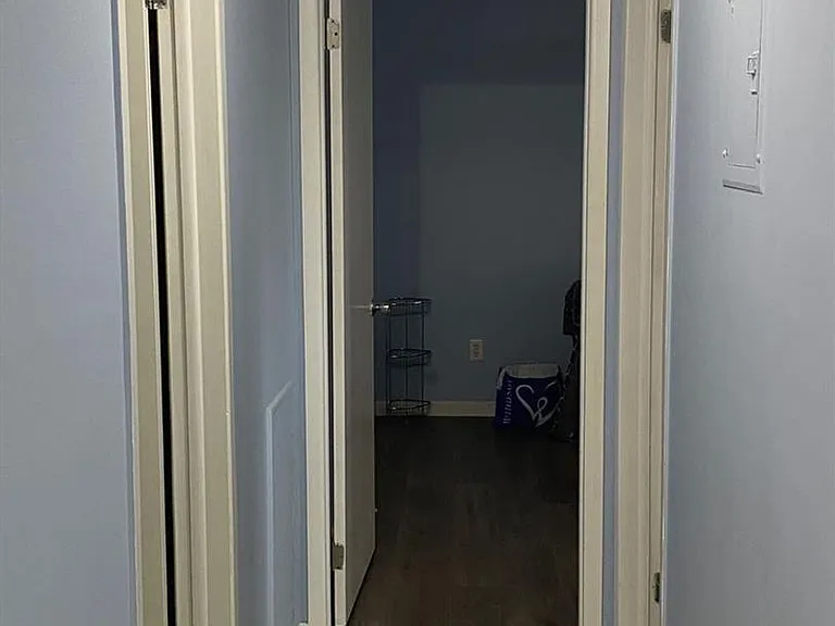 420 Baldwin Ave — Photo 5