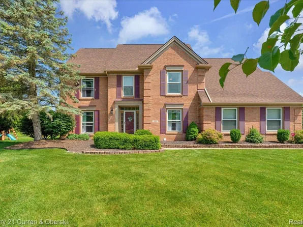 100 Mornington Ct, Canton, MI 48188
