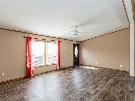 5th image of 432 Waterway Dr
