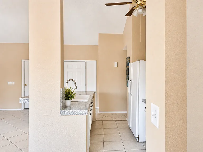 6117 W Ivanhoe St — Photo 11