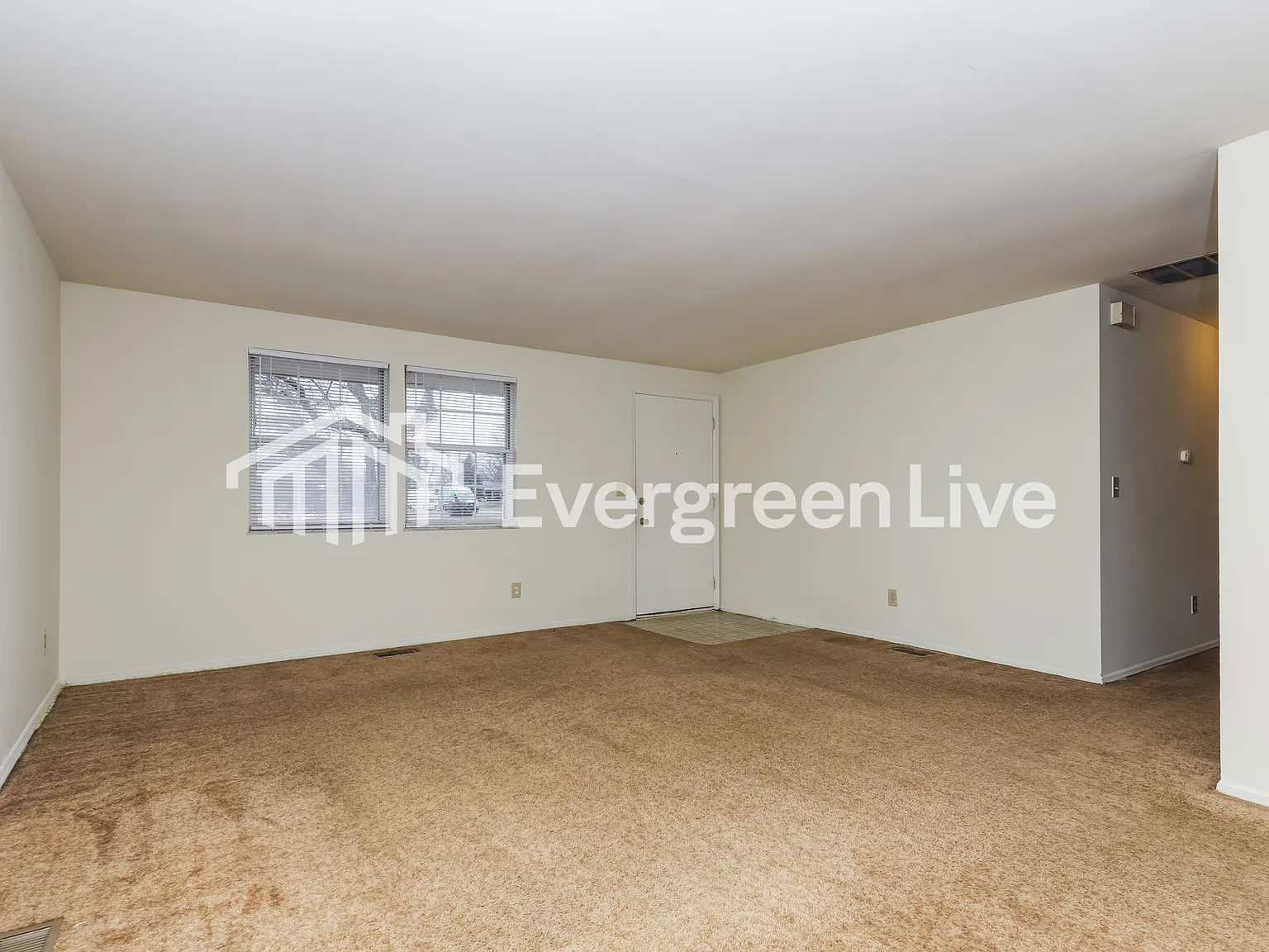 3 bed, 2.0 bath, 1247 sqft, $1,495 — Photo 3