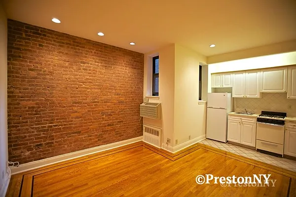 Rented by JM Preston Properties LLC | media 25