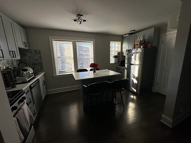 5549 N Lincoln Ave #2 — Photo 4