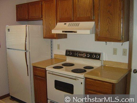 2nd image of 2581 Brookdale Lane