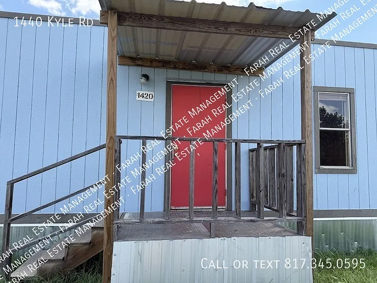 1440 Kyle Rd — Photo 2