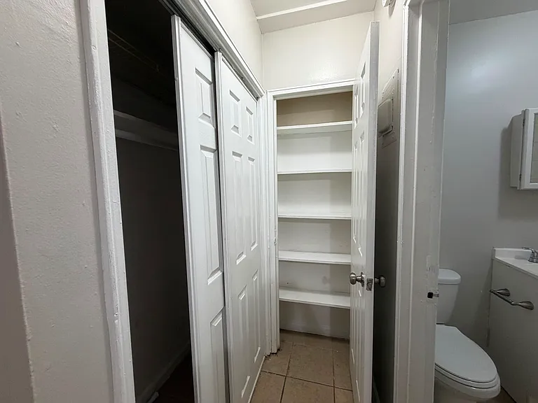 184 Fairview Ave #21E — Photo 4