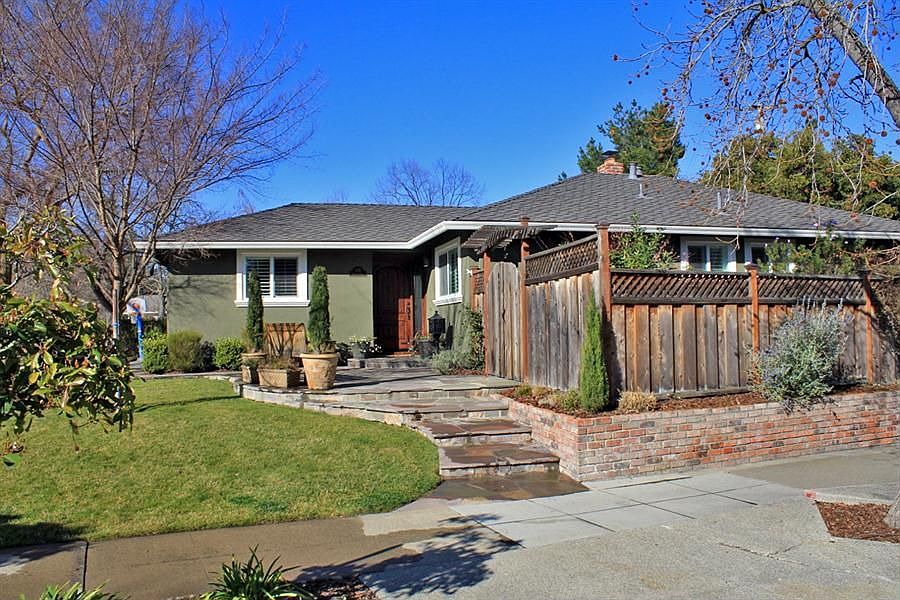 1st image of 139 Lester Ln