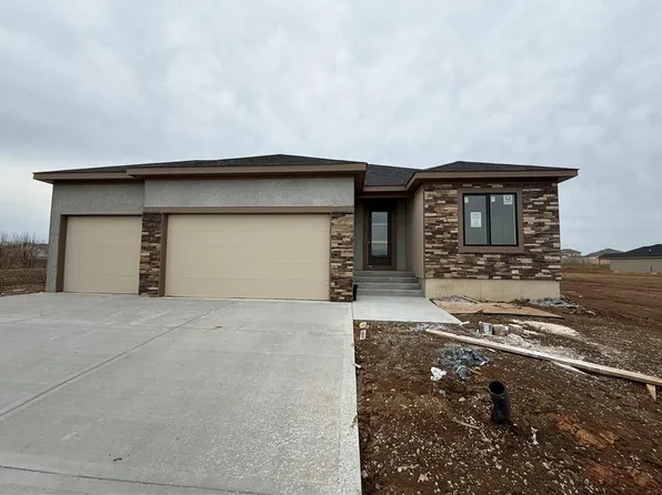 8005 SE Hoot Owl St, Blue Springs, MO 64086