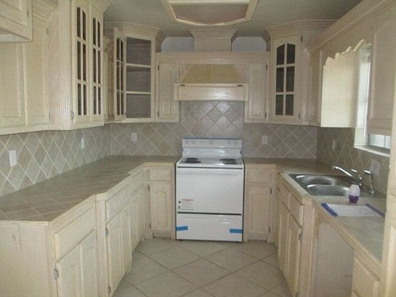 3rd image of 6783 Tenaza Dr