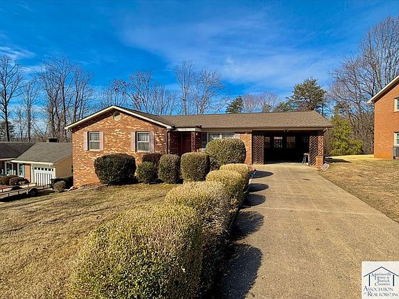5th image of 154 Ferndale Ct