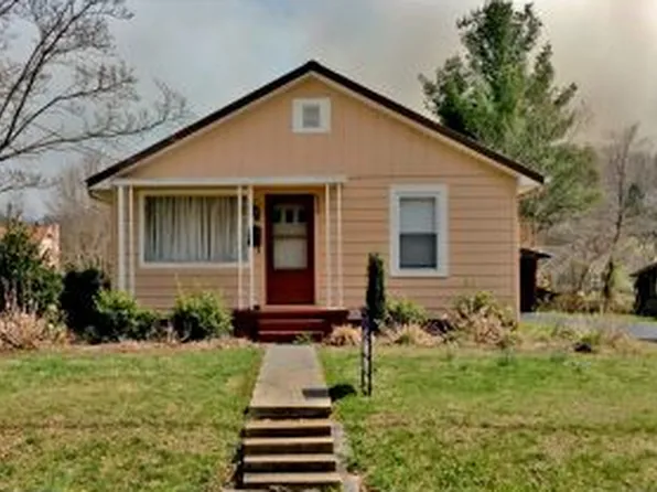 930 Prince Ave, Erwin, TN 37650