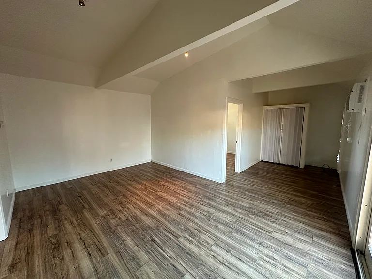 755 Joaquin St — Photo 10
