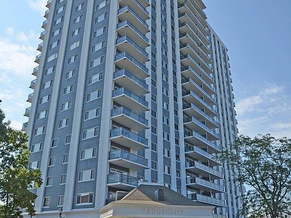 2nd image of 2200 Victory Pkwy APT 1104