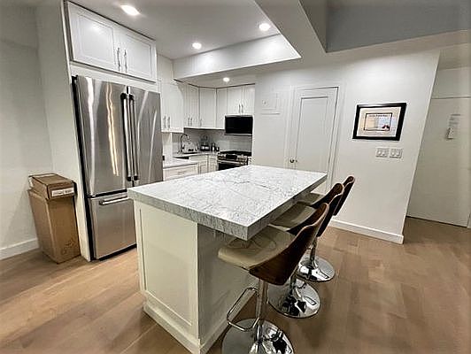 2nd image of 100 W 57th St APT 12O