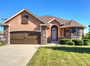507 19th St SW, Altoona, IA 50009