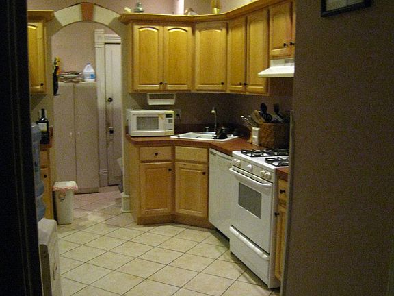 4th image of 3222 1st Ave S #1
