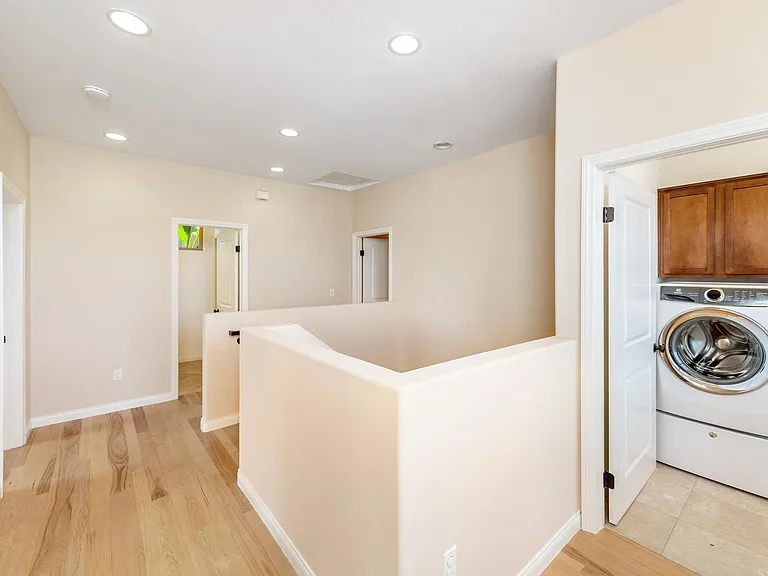 13458 Roselle Ave — Photo 8