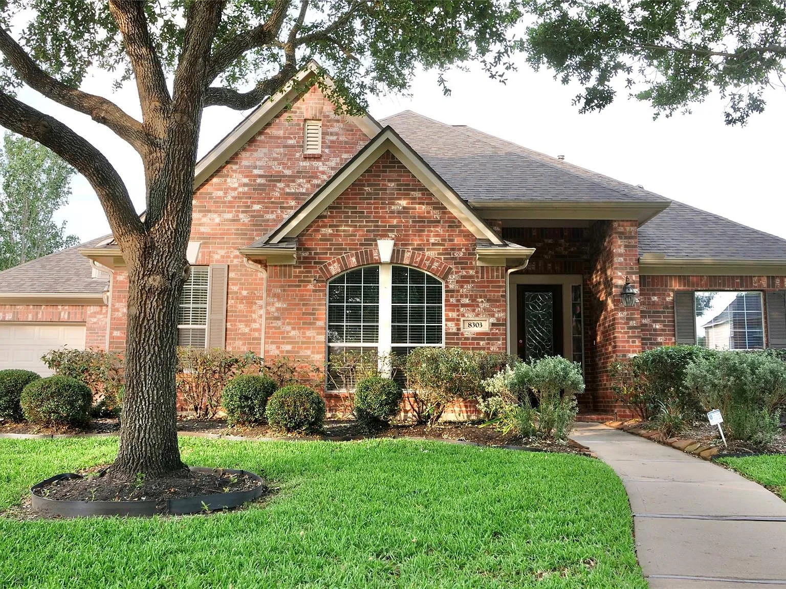 4 bed, 3.0 bath, 2948 sqft, $2,800 — Photo 3