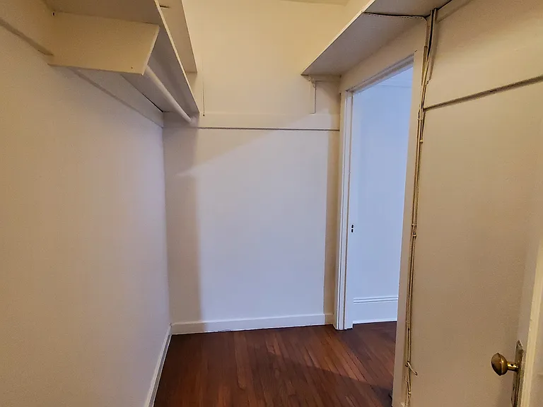 935 Hyde St #1 — Photo 10
