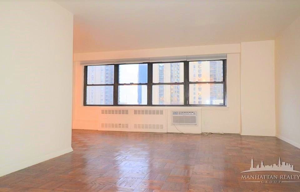 1st image of 1344 1st Ave #9J