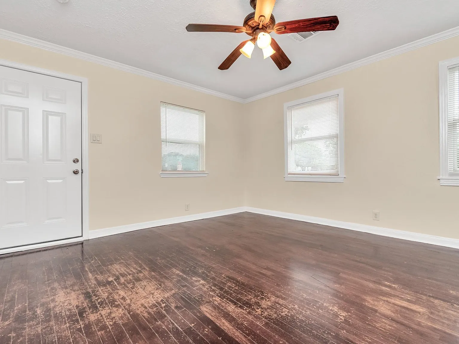 2 bed, 1.5 bath, $1,650 — Photo 4