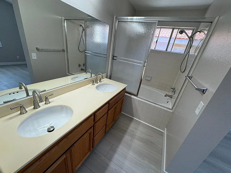 10785 Penara St — Photo 11