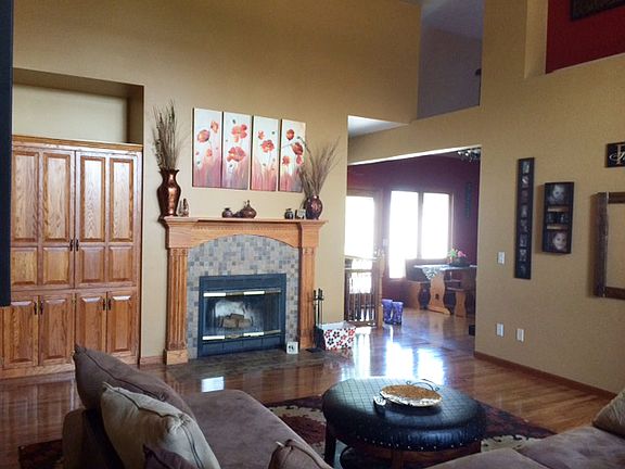 4th image of 4713 N Lakewood Dr