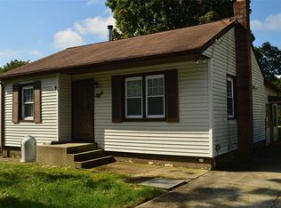 8 Pommer Ave, Farmingville, NY 11738
