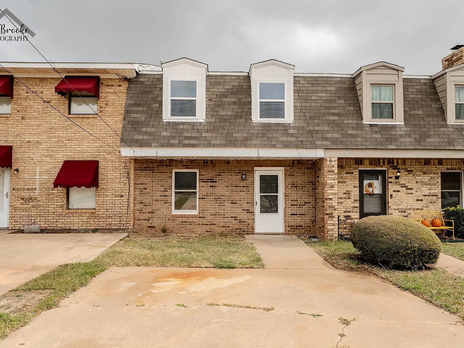 3 bed, 2.5 bath, 1200 sqft, $1,595 — Photo 2