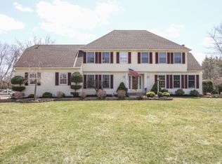 122 Hillcrest Rd, Flemington, NJ 08822