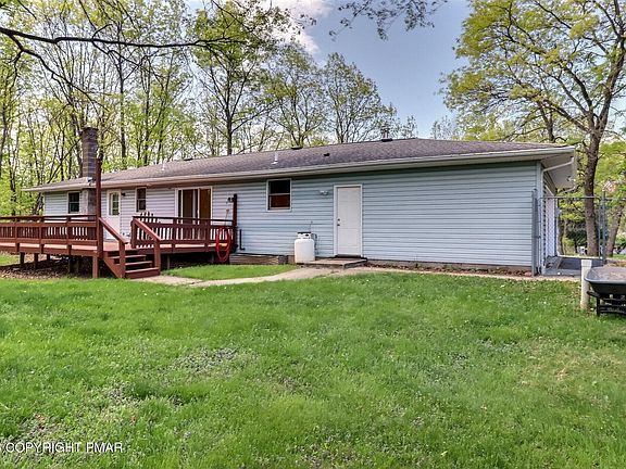 4th image of 2412 Marquette Dr