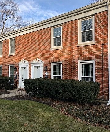 4th image of 1633 Pebblecreek Dr