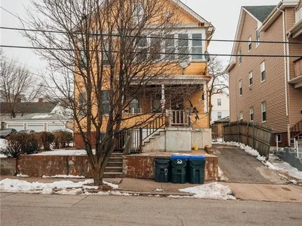 45-47 Ayrault St, Providence, RI 02908