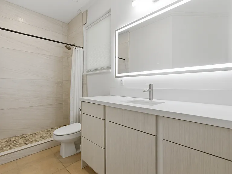 357 Kualono Pl — Photo 52