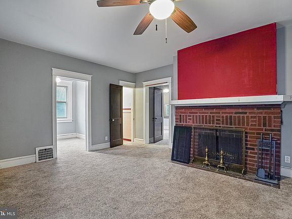 4th image of 1340-42 Wellington St