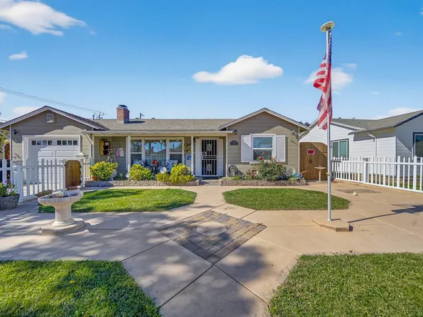 221 Tapadero St, Salinas, CA 93906