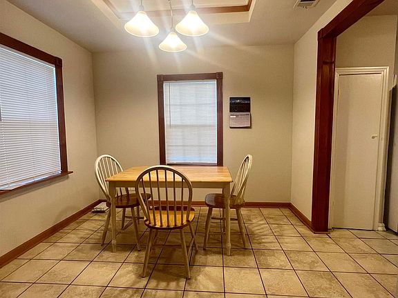 4th image of 111 W Highland Ave