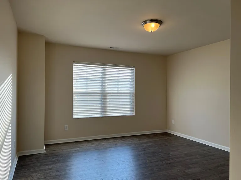 4312 Auburn Hills Dr — Photo 13