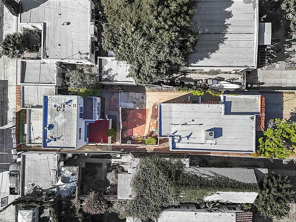 4th image of 416-18 D Ave