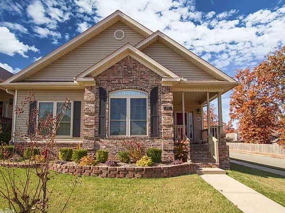 2nd image of 2100 Sage Meadows Cir