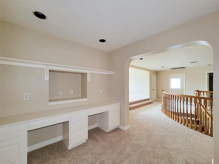 914 Ivory Ridge Ln — Photo 35