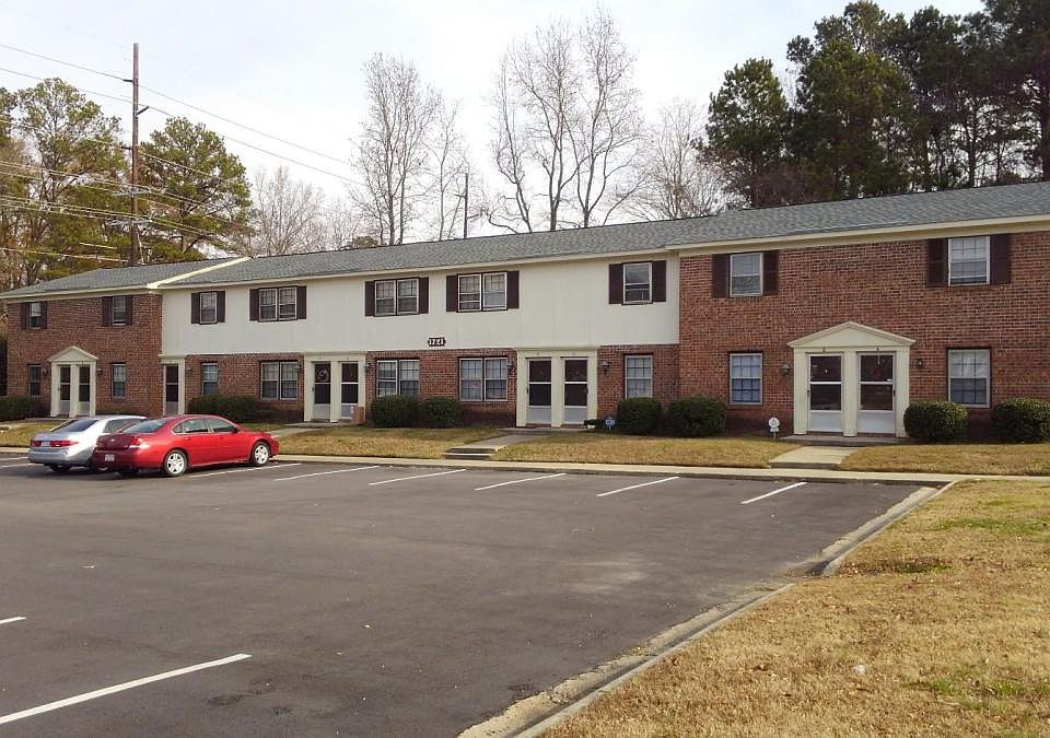 1st image of 1221 Niblick Dr APT C