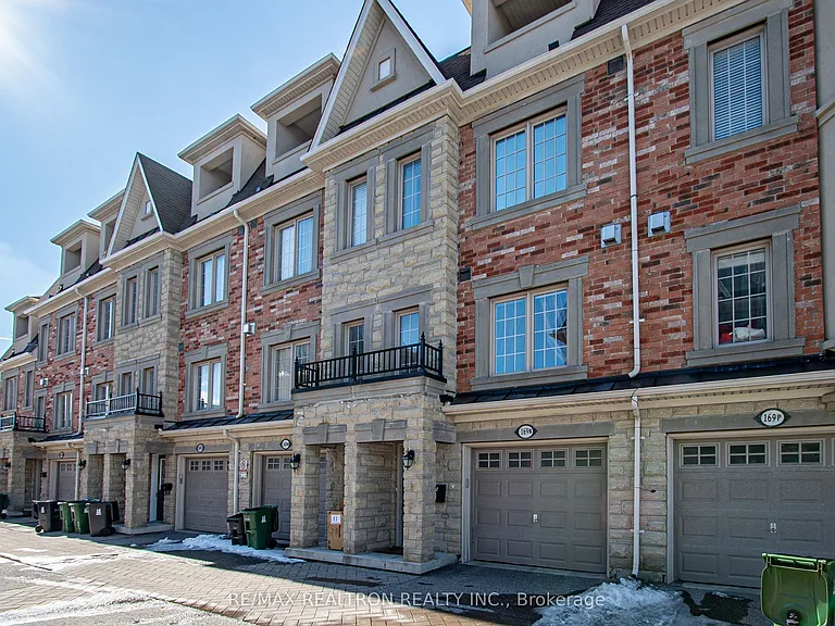 169 N Finch Ave E — Photo 1