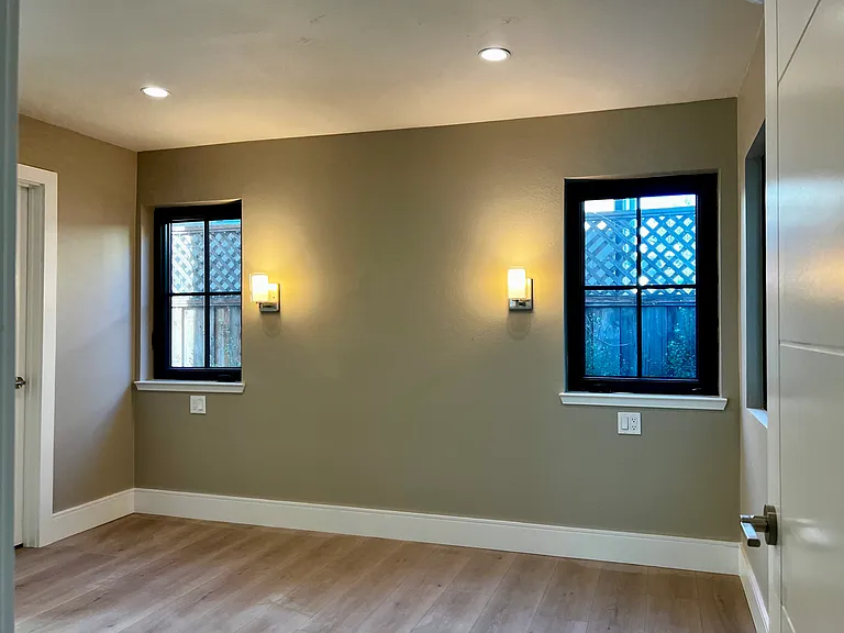 Palm Ave — Photo 9