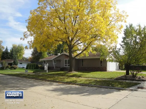 2111 E Esther St, Appleton, WI 54915
