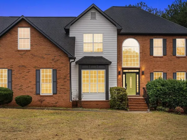 190 Varsailles Pl, Ellenwood, GA 30294