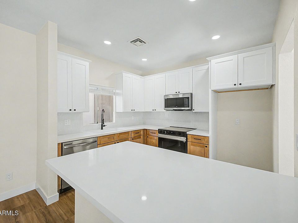 1st image of 1601 N SABA Street #250