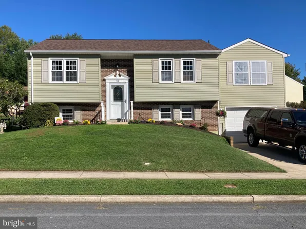 33 Concord Dr, Brunswick, MD 21716
